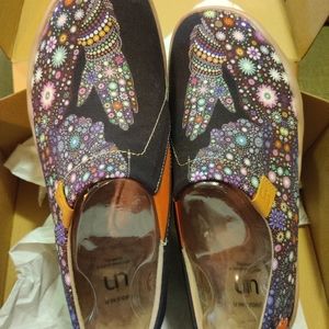 Brand New Pray for Goodness comfy artsy flats